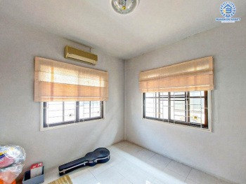 *****บ้านแฝดมือสองย่านกรุงเทพฯ ม.เต็มสิริเพลส ประชาร่วมใจ-มิตรไมตรี เนื้อที่มากถึง 35.6 ตร.ว. ฟังก์ชัน 3 ห้องนอน 2 ห้องน้ำ 2 ที่จอดรถ แถมฟรี! 2 เครื่องปรับอากาศ บ้านสภาพดี บนทำเลดี เชื่อมต่อถนนมิตรไมตรี, ถนนประชาร่วมใจ, ถนนเลียบวารี, ถนนราษฎร์อุทิศ จองเลย!